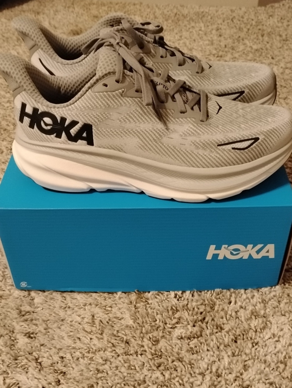 Hoka Men's Light Gray/White Road Running Shoes